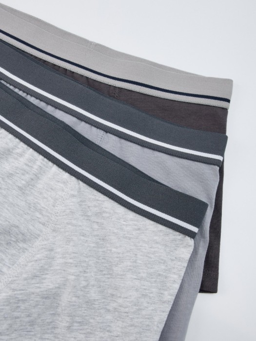 набор из 3 трусов-боксеров для мальчиков от бренда sela вид слева