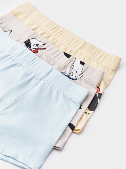 набор из 3 трусов-боксеров для мальчиков от бренда sela вид слева