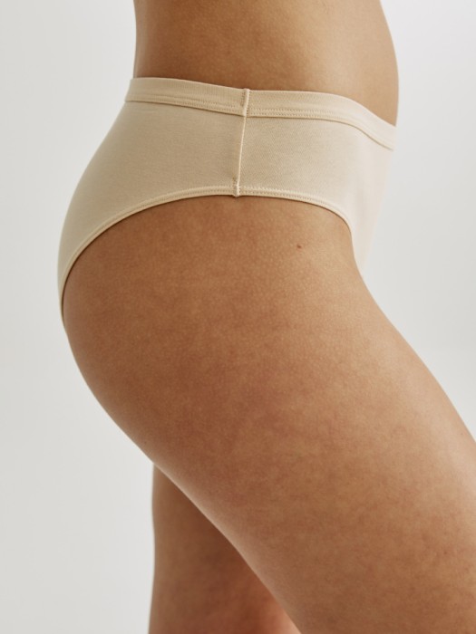 набор из 3 трусов-слипов по цене 1999 руб вид справа