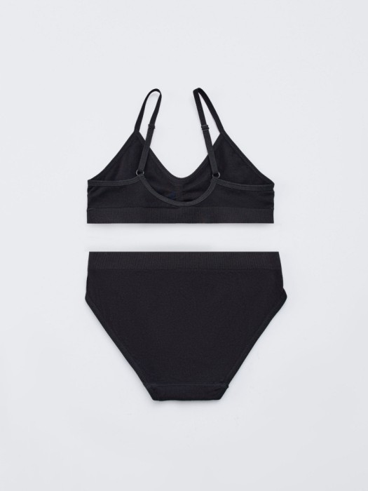 набор из топа и трусов-слипов для девочек от бренда sela вид слева