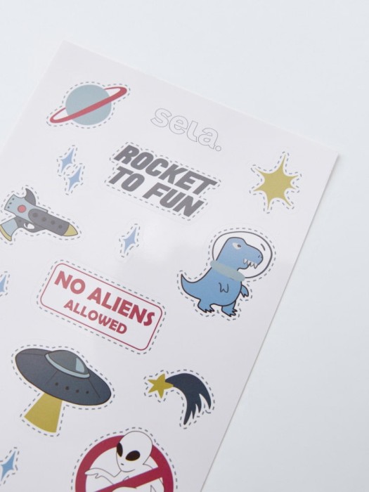 набор наклеек детский от бренда sela вид слева