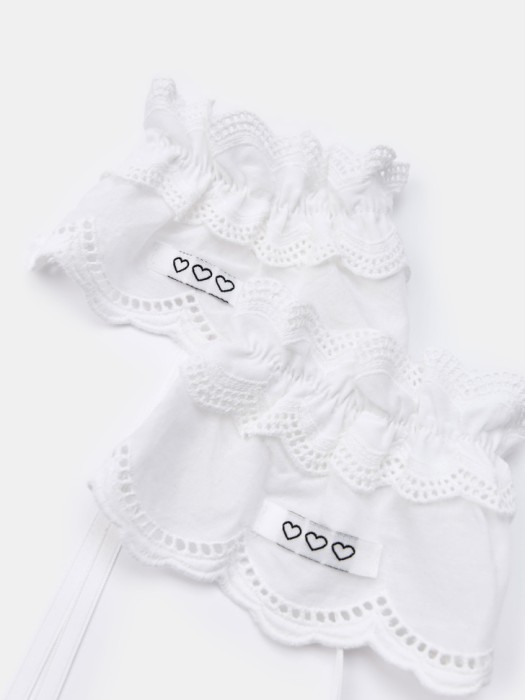 набор украшений для детской обуви от бренда sela вид слева