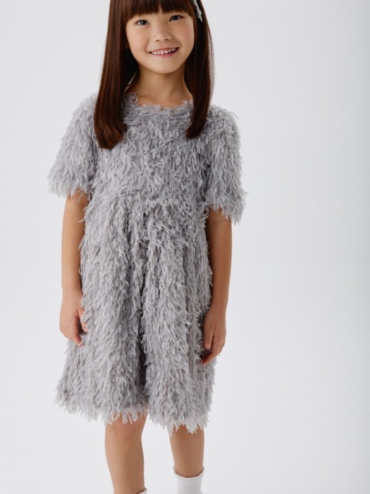 нарядное пышное платье с эффектом перьев для девочек 4610517188700 фотография