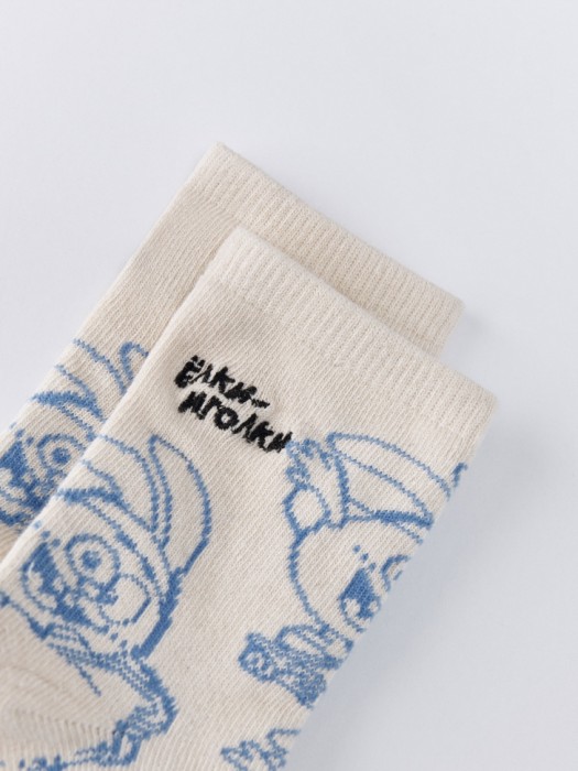 носки детские с принтом   x смешарики от бренда sela вид слева