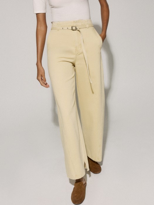 объемные джинсы с ремнем премиум качества от бренда sela вид слева