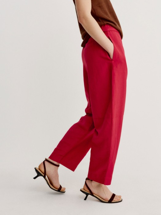 объемные красные брюки с содержанием льна из россии вид сбоку