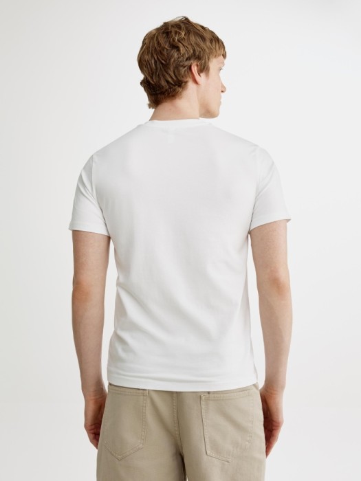 облегающая футболка адам по цене 1299 руб вид справа