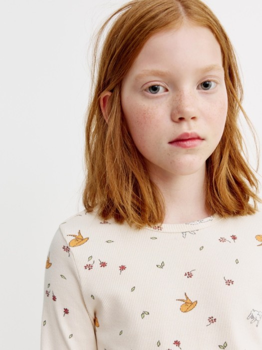 Товар сливового цвета с внутренней стороны