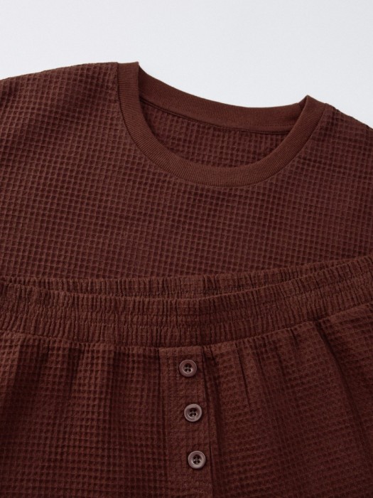 пижама из хлопковой вафельной ткани универсального стиля с лицевой стороны