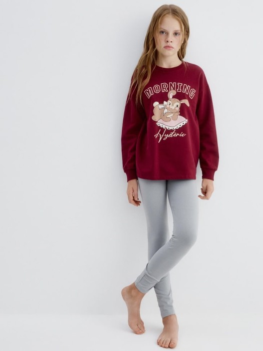 пижама с принтом для девочек от бренда sela вид слева