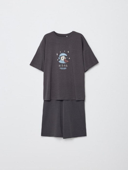 пижама с принтом для мальчиков от бренда sela вид слева