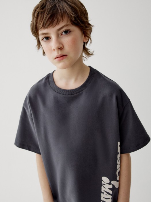 пижама с принтом для мальчиков по цене 1999 руб вид справа