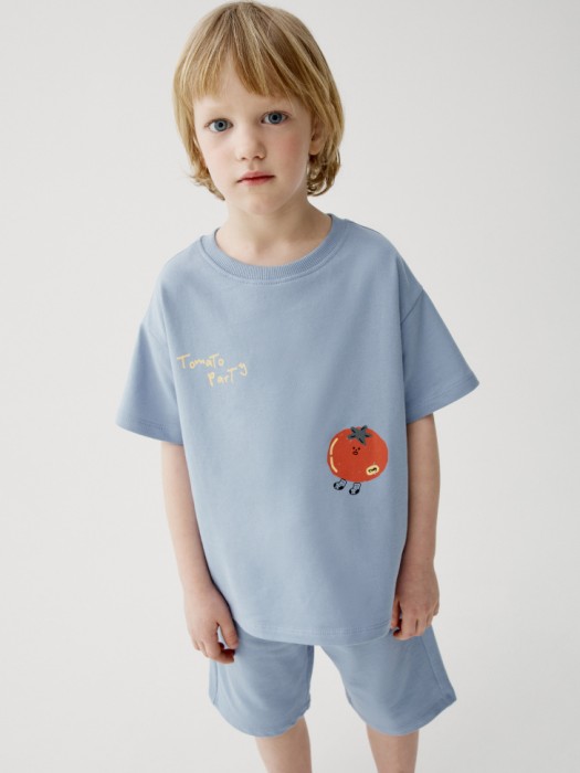 пижама с принтом для мальчиков от бренда sela вид слева