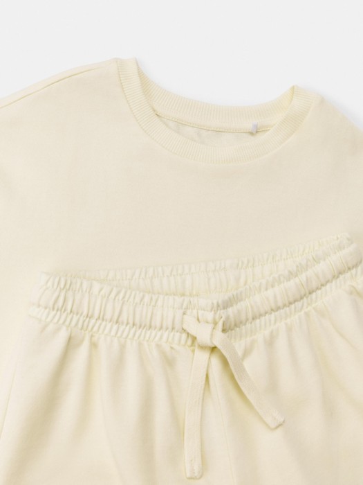 пижама с принтом для мальчиков по цене 1999 руб вид справа