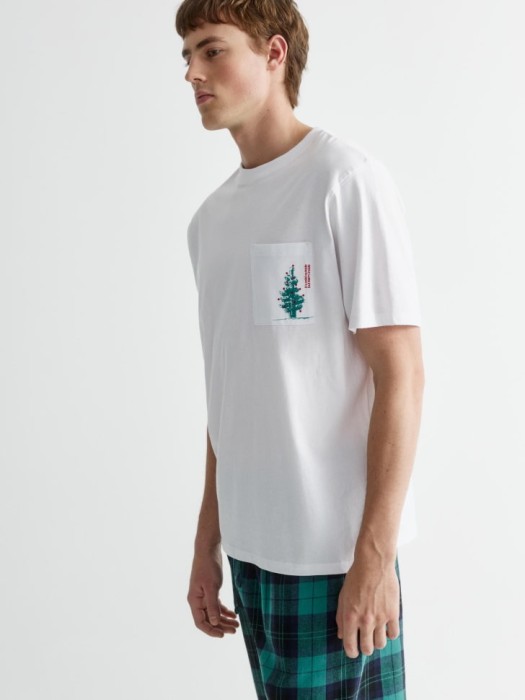 пижамная футболка с новогодним принтом по цене 1299 руб вид справа