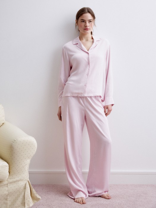 пижамные брюки из струящейся вискозы из россии вид сбоку