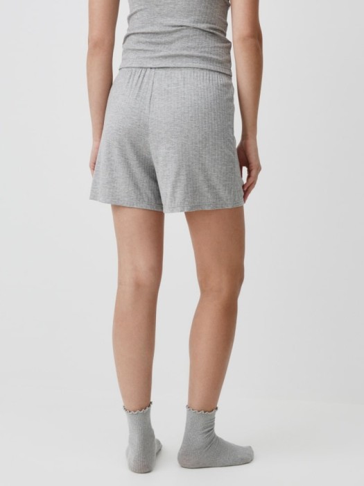 пижамные шорты по цене 1399 руб вид справа