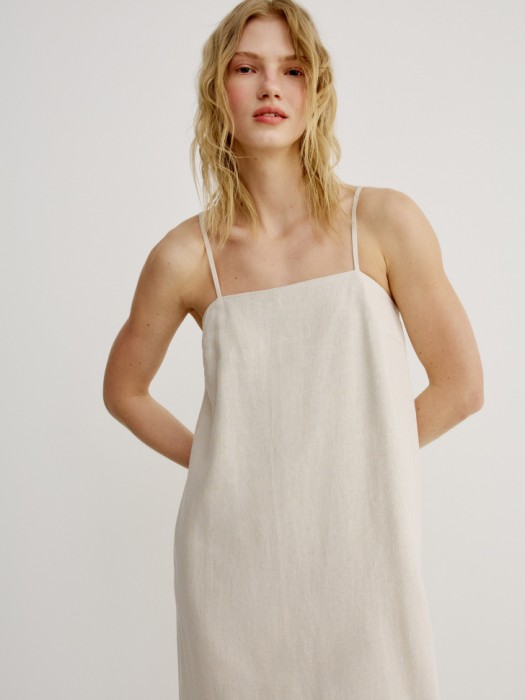 платье макси на бретелях из смесового льна из россии вид сбоку