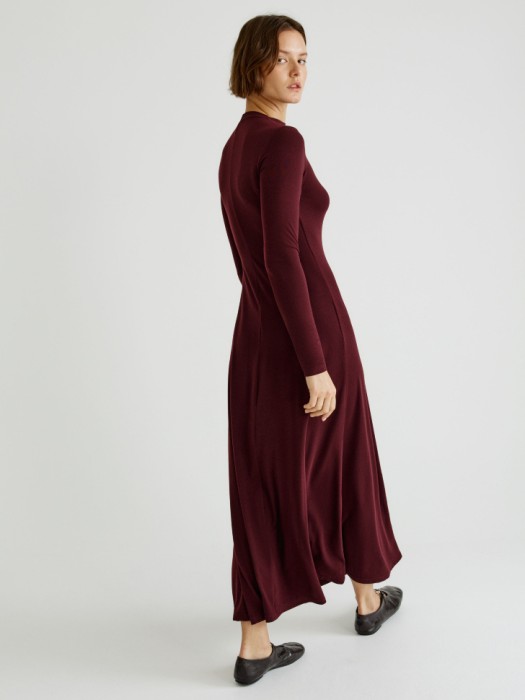 платье макси с содержанием шерсти и шелка из россии вид сбоку