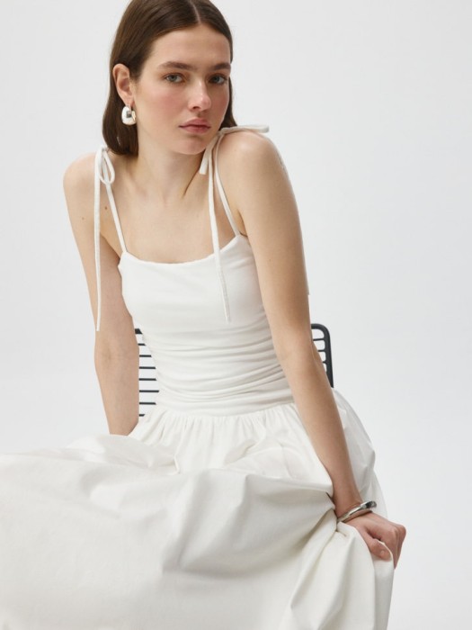 платье миди с бретелями на бантик по цене 2499 руб вид справа