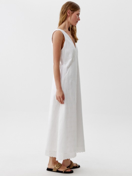 платье миди с вышивкой из хлопка из россии вид сбоку