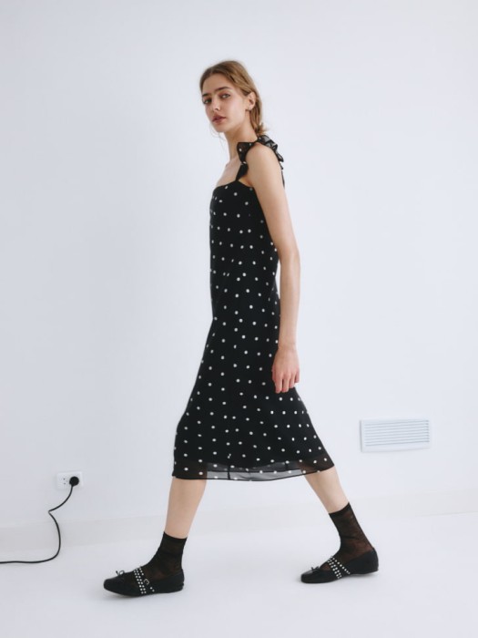 платье миди в горох из линейки  young от бренда sela вид слева