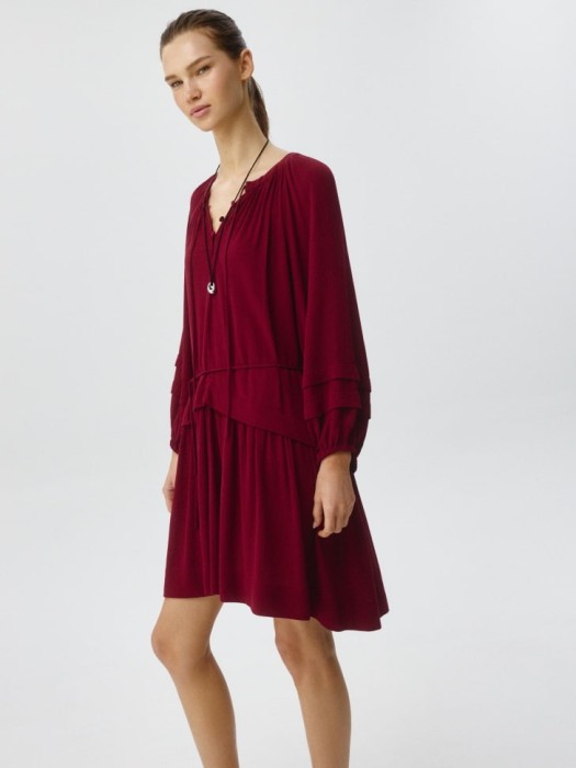 платье мини с поясом из россии вид сбоку