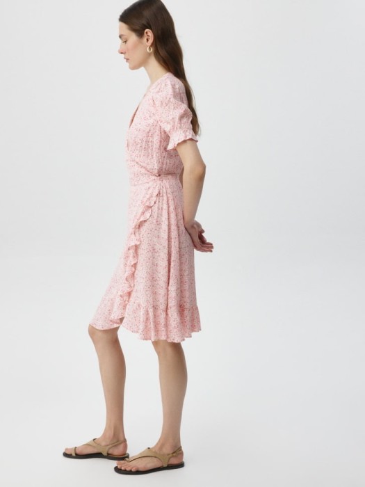 платье мини с принтом из россии вид сбоку