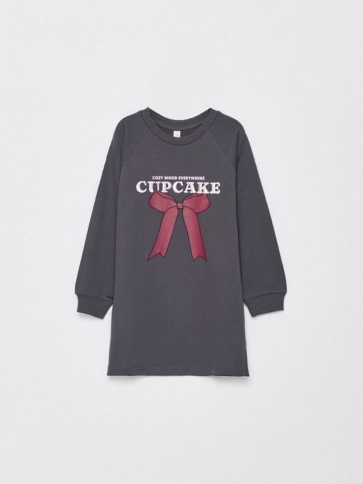 платье-толстовка с принтом и вышивкой для девочек из россии вид сбоку