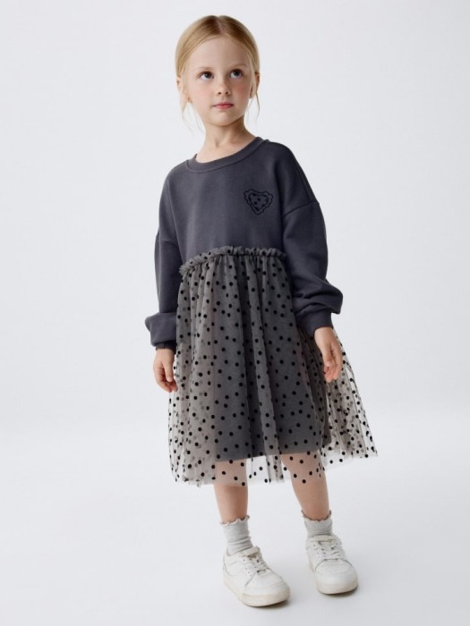 платье-толстовка с юбкой из сетки для девочек от бренда sela вид слева