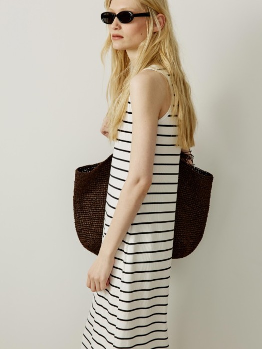 Товар с артикулом 4640611214074 вид сзади