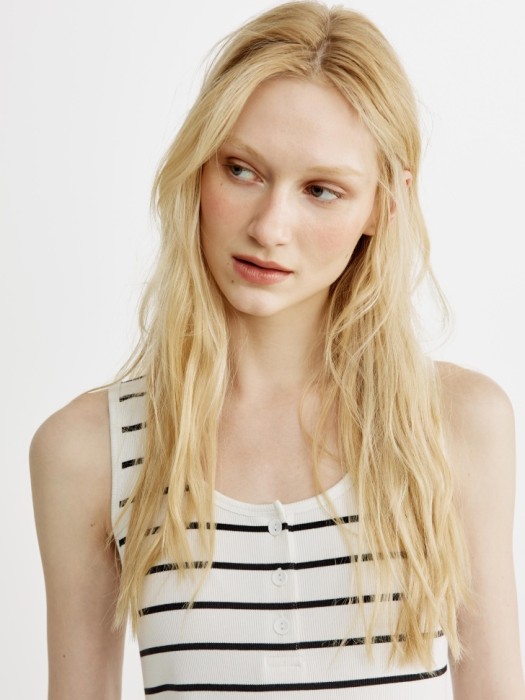 платье трикотажное макси из хлопка спереди