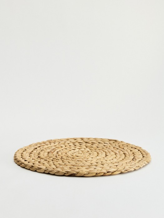 плетеная подставка под столовые приборы по цене 999 руб вид справа