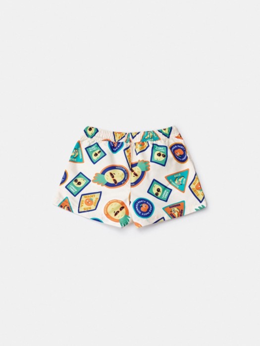 пляжные шорты с принтом для мальчиков от бренда sela вид слева