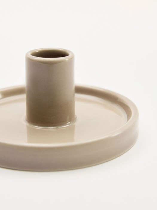 подсвечник из фарфора от бренда sela вид слева