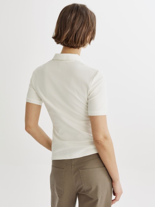 поло приталенное с вышивкой с коротким рукавом по цене 1999 руб вид справа