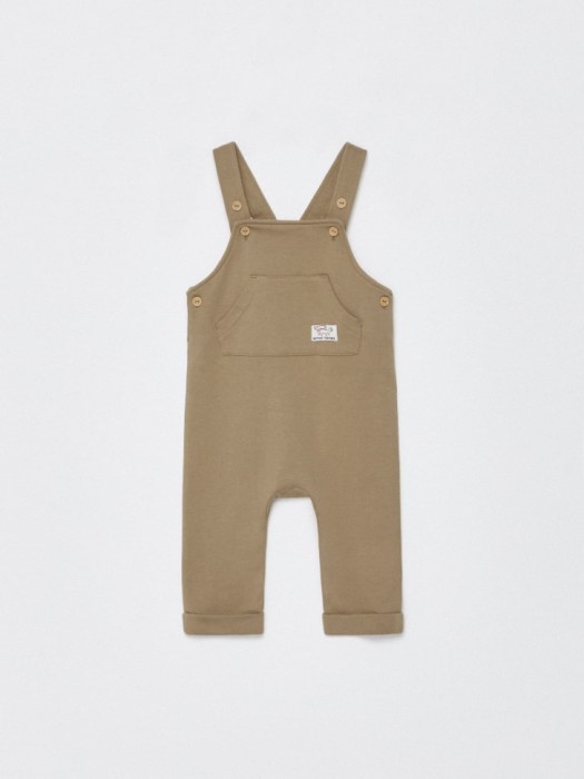 полукомбинезон из футера для малышей от бренда sela вид слева