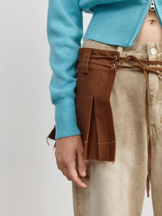 Товар с артикулом 4680798612607 вид сзади