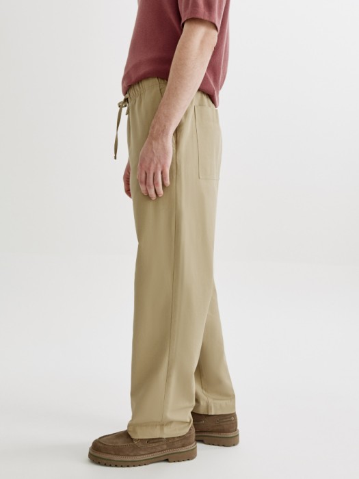 прямые брюки из хлопка и льна из россии вид сбоку