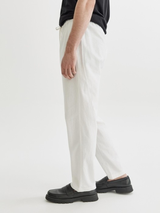 прямые брюки из смесового льна из россии вид сбоку