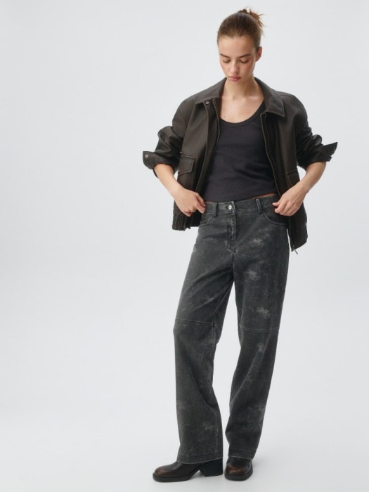 прямые брюки из замши с эффектом стирки от бренда sela вид слева