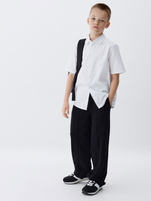 прямые брюки на резинке для мальчиков от бренда sela вид слева