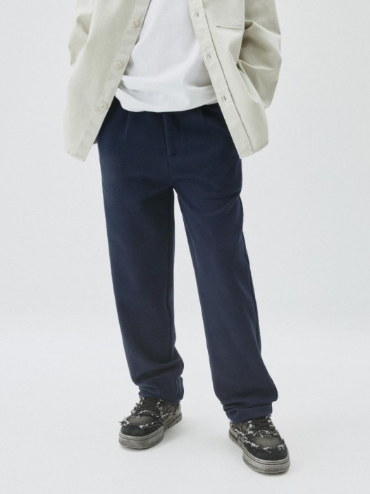 прямые брюки на резинке для мальчиков от бренда sela вид слева