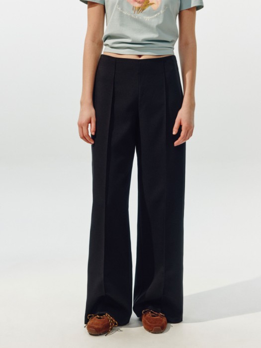 прямые брюки на высокой посадке из линейки  young от бренда sela вид слева