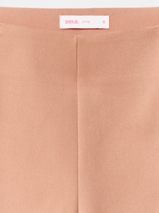 прямые брюки на высокой посадке из линейки  young из проверенных материалов спереди