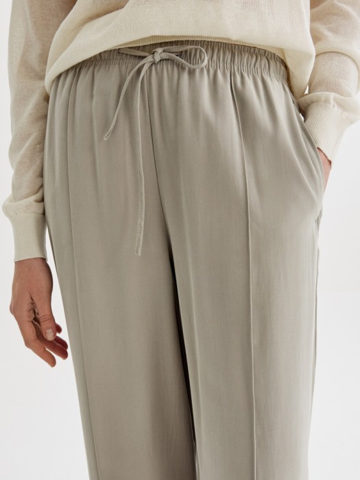 прямые брюки с бархатистым эффектом из россии вид сбоку