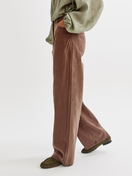 прямые брюки со стиркой из мягкого тенселя и хлопка из россии вид сбоку