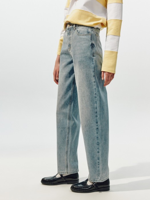 прямые джинсы на средней посадке из линейки  young от бренда sela вид слева