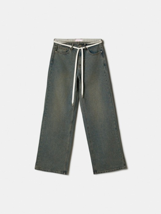 прямые джинсы с декоративным поясом из линейки  young из хлопка спереди