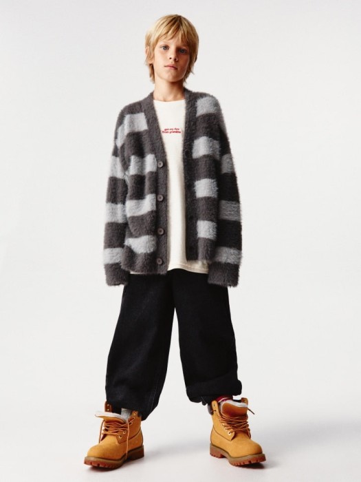 пушистый кардиган оверсайз детский от бренда sela вид слева